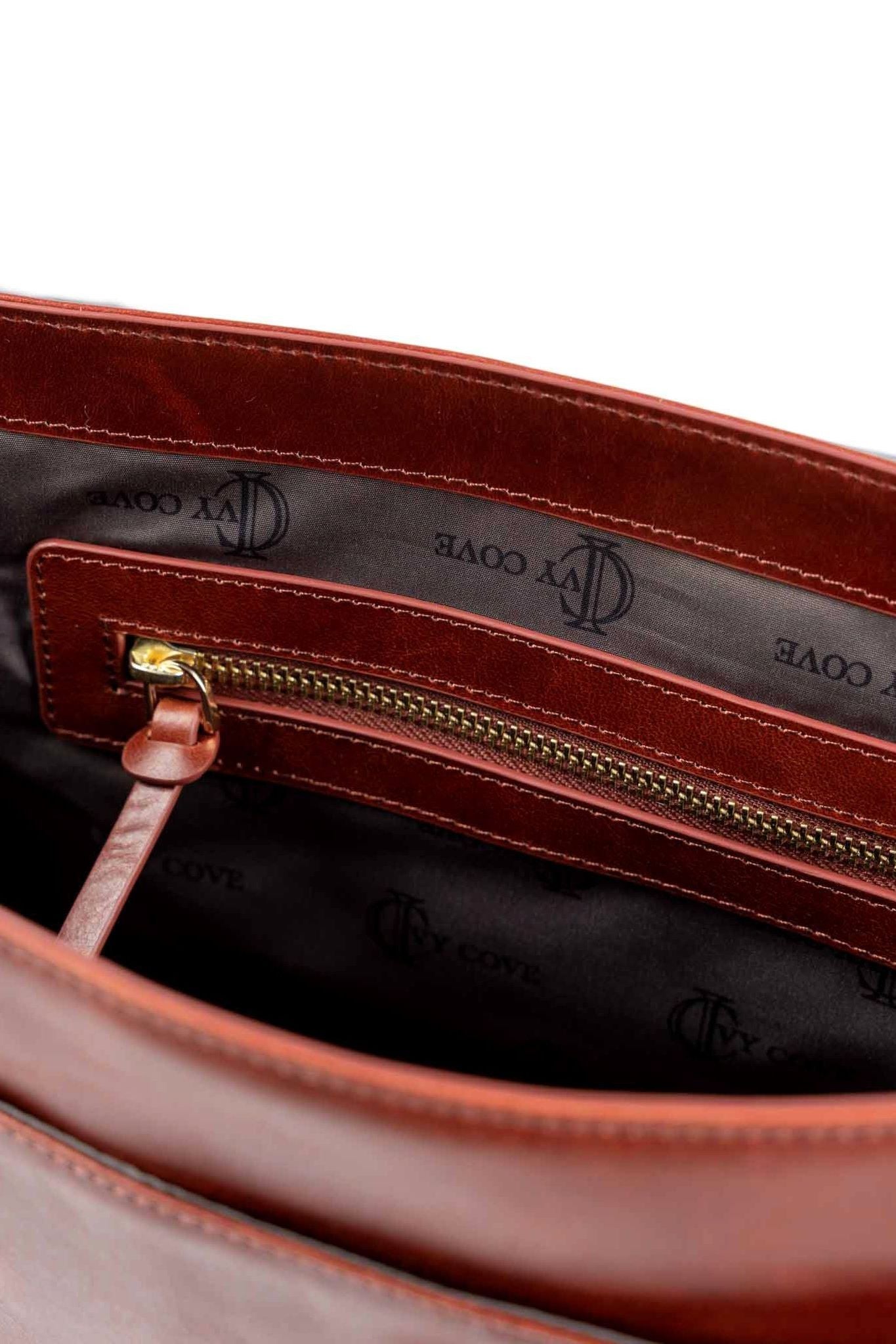 Sedona Messenger Bag - Ivy Cove Montecito