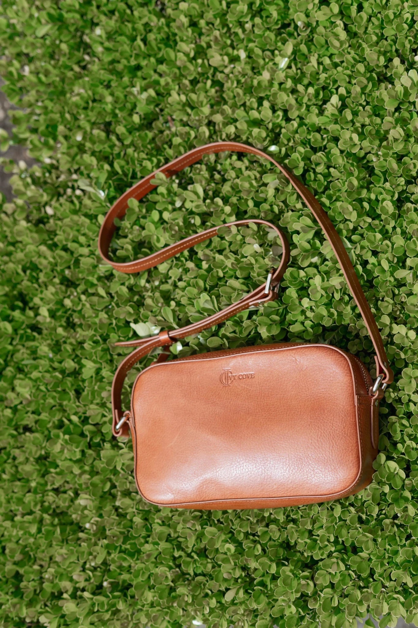 Shoulder Bags - Ivy Cove Montecito