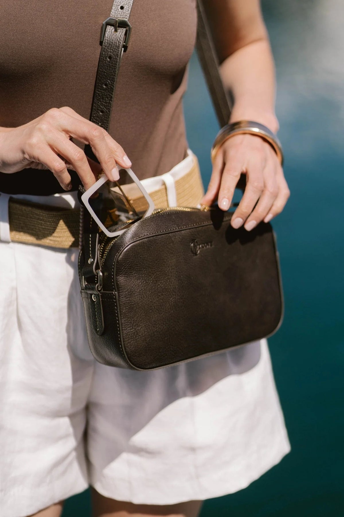 Carova Camera Bag - Grey - Ivy Cove Montecito
