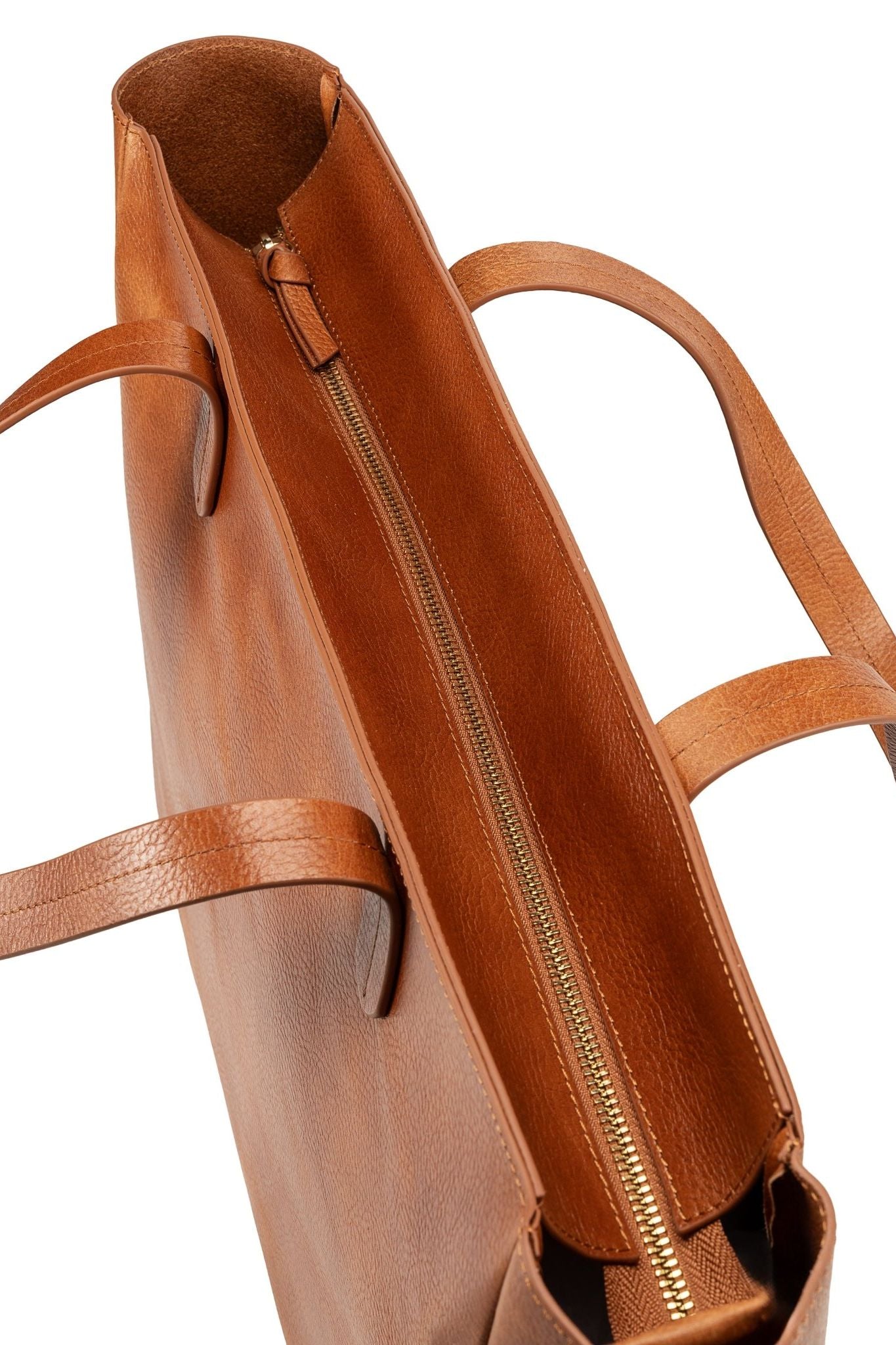 East West Zip Top Leather Tote - Ivy Cove Montecito