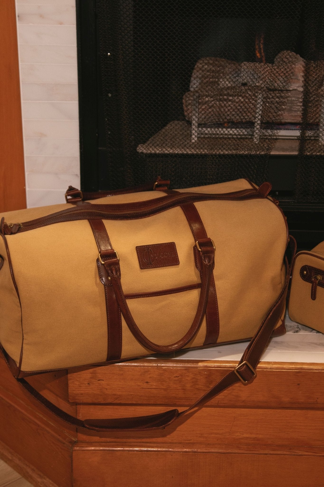 Flint Duffle Bag - Ivy Cove Montecito