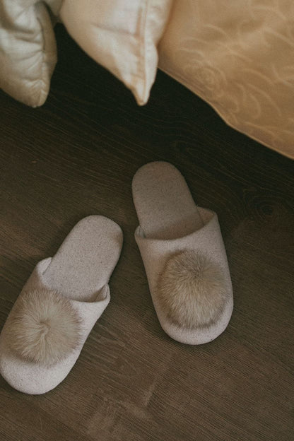 Pom Pom Slipper - Ivy Cove Montecito