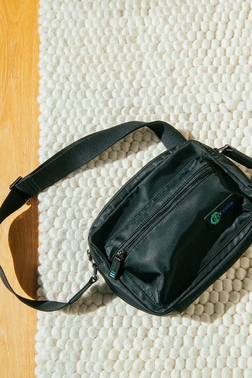 Roamer Small Crossbody Bag - Ivy Cove Montecito