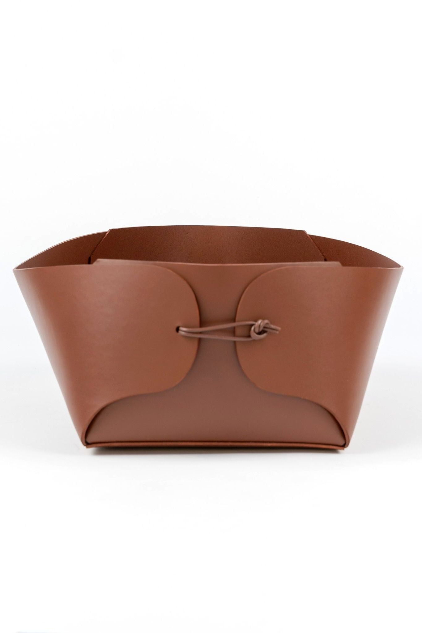 Edgecliff Leather Basket - Ivy Cove Montecito