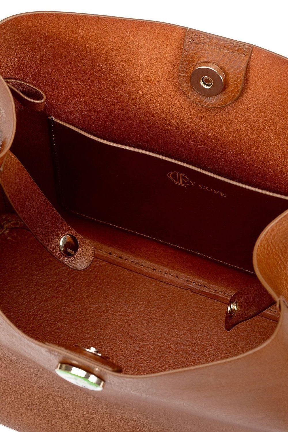 Madison Bucket Tote - Ivy Cove Montecito
