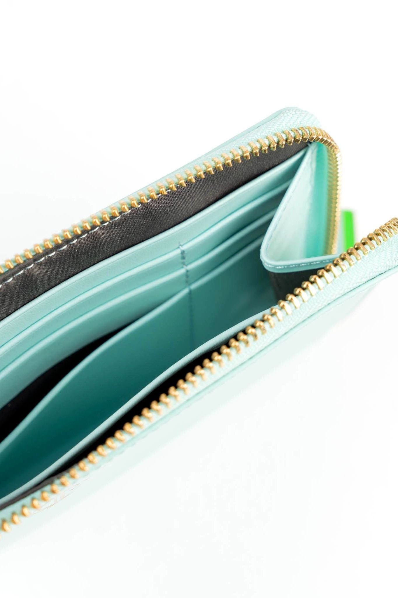Seafoam Zip Wallet - Ivy Cove Montecito